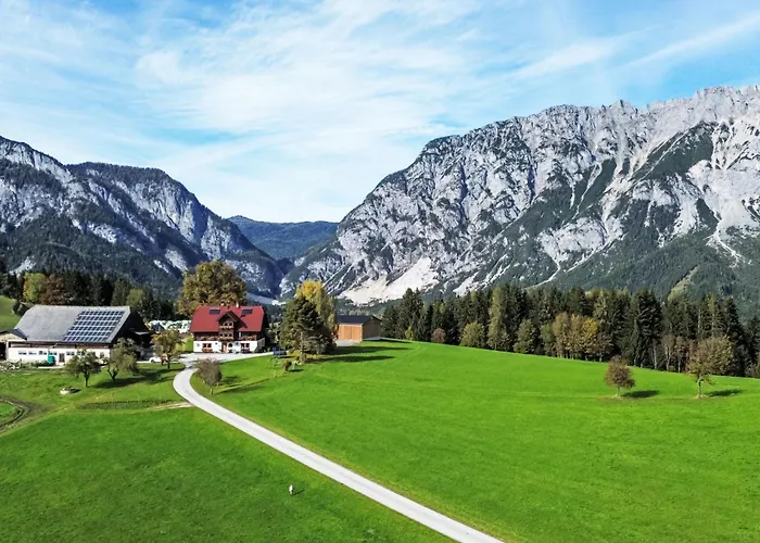 In Pruggern Mit Terrasse Und Garten By Interhome 普鲁格恩